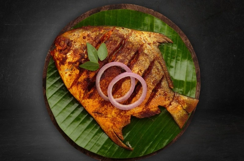 Pomfret Pollichathu - Dosa Garden Montreal